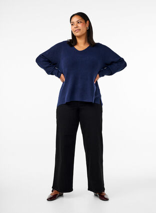 Zizzi Strikket bluse med v-hals og lange ermer, Naval A. Black Mel., Model image number 2