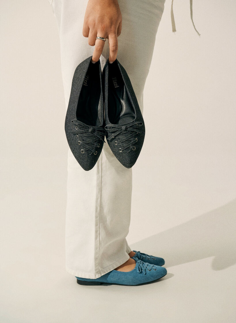 Ballerina med sn&oslash;ringsdetalj, Svart, Image image number 0