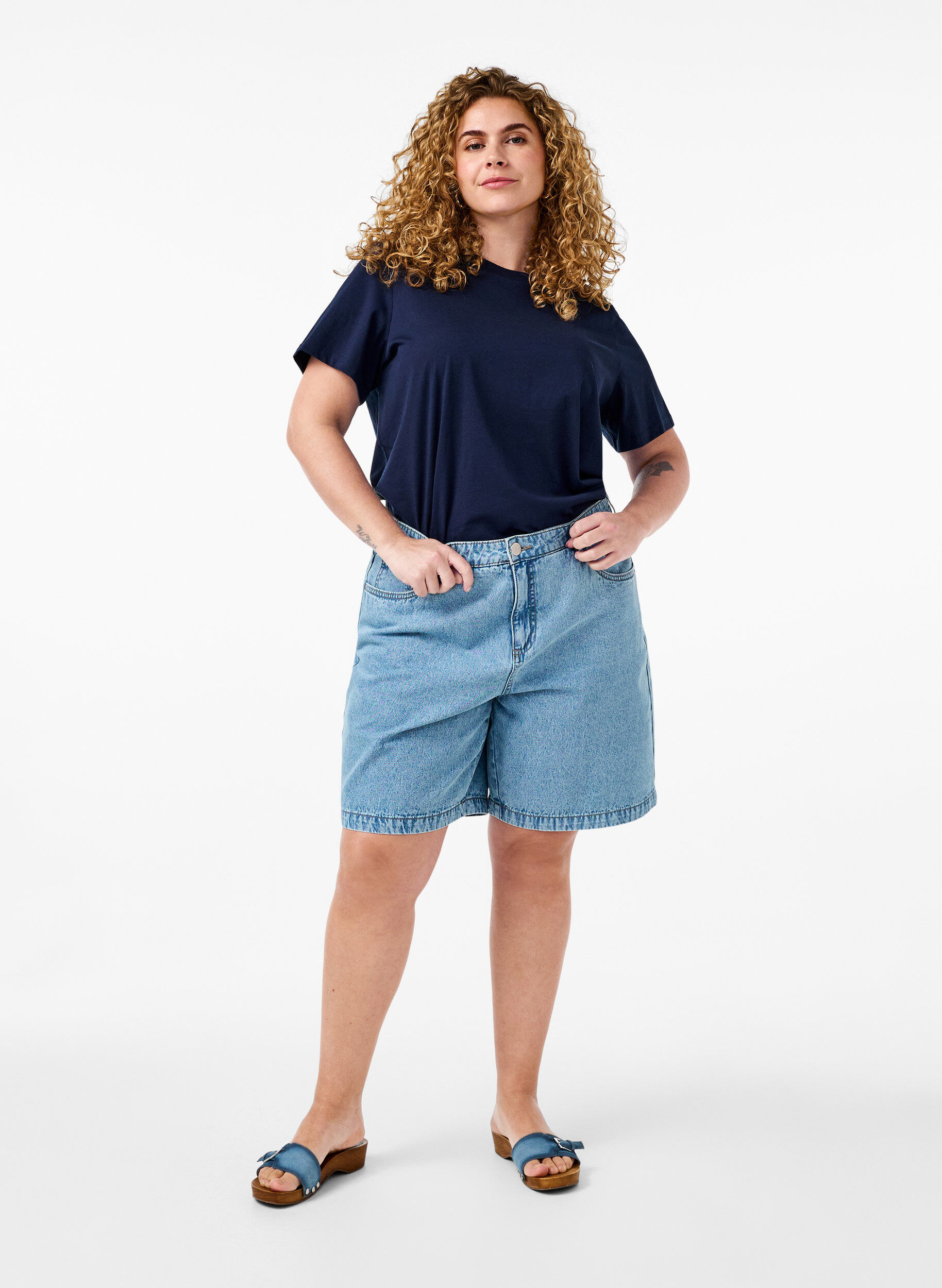 ZizziBasic T-skjorte i bomull med rund hals, Bl&aring;, Model image number 1