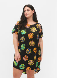 Kjole med korte ermer, Black Big Flower, Model