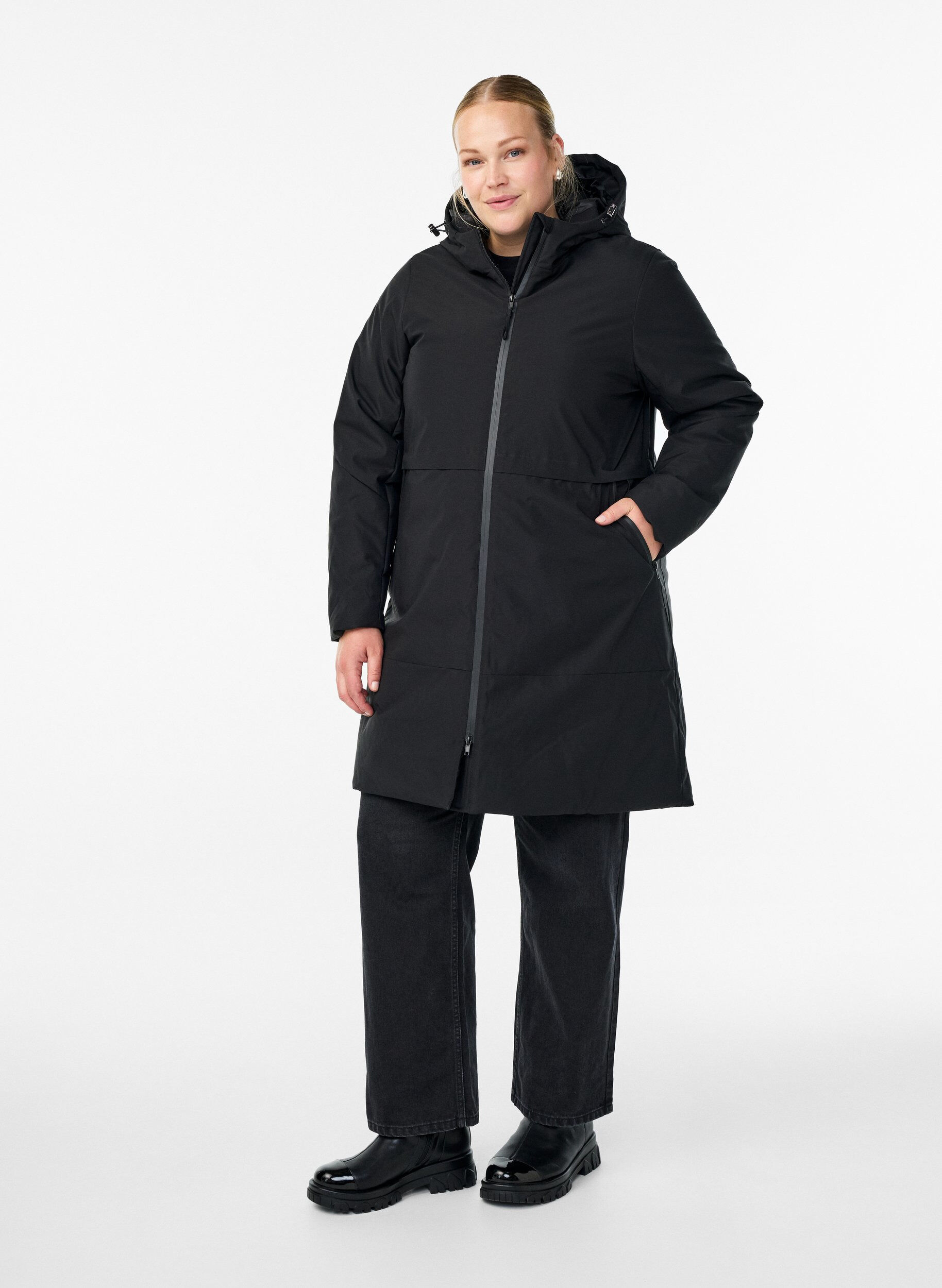 ZizziVinterjakke med justerbar midje, Svart, Model image number 1