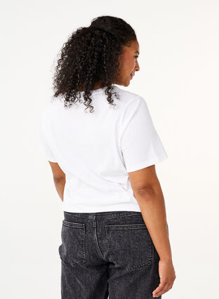 Zizzi T-skjorte med rund hals og rhinestones, Bright White, Model image number 1
