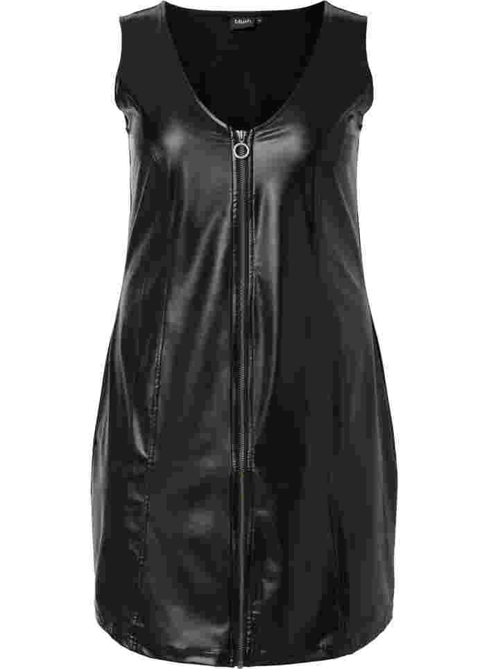 Kjole i imitert skinn med glidelås, Black, Packshot image number 0