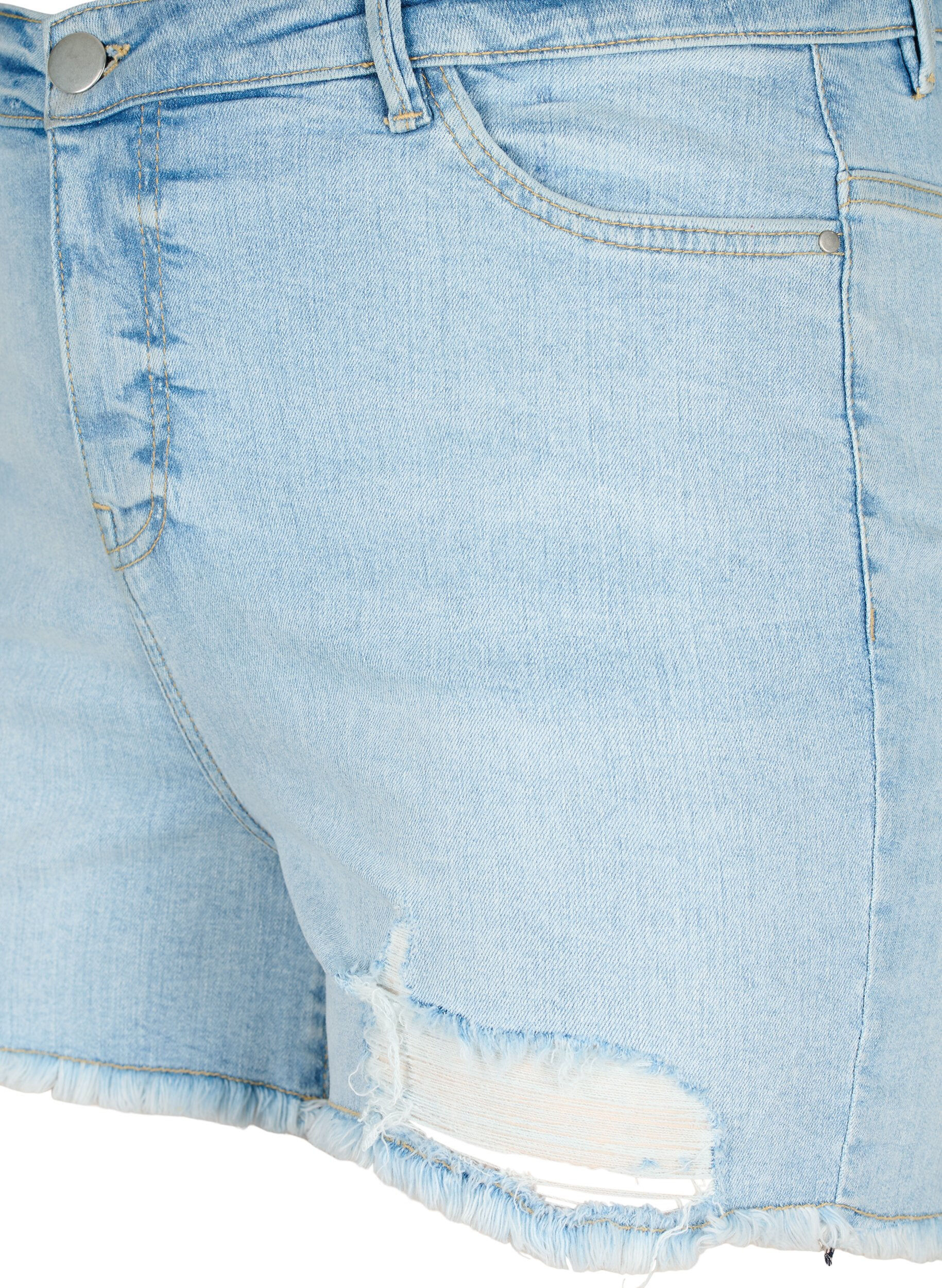 Zizzi Dongerishorts med slitte detaljer, Light Blue Denim, Packshot image number 2