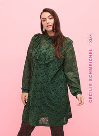 Skjortekjole med blonder og volanger, Hunter Green, Model