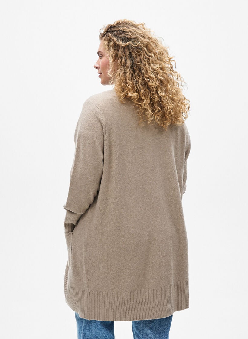 Ribbestrikket cardigan med lommer, Beige, Model image number 2