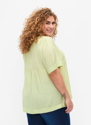 Zizzi Bluse med halvlange ermer i viskose, Lily Green, Model image number 1
