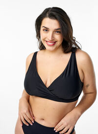 Trekantbikini-overdel med omslagsdetalj, Svart Trekantbikini-overdel med omslagsdetalj, Svart, Model