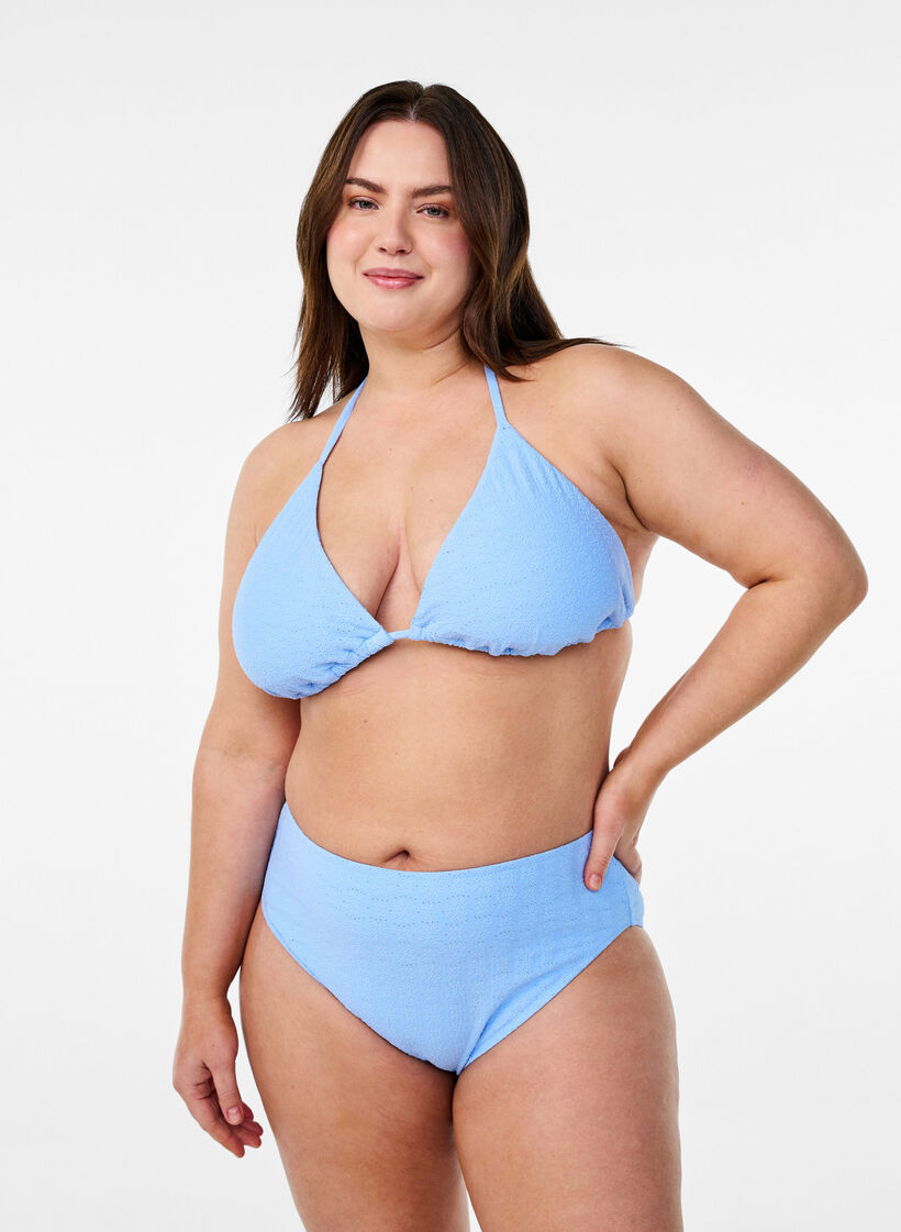 Bikinitruser med tai-snitt og strukturert mønster, Placid Blue, Model