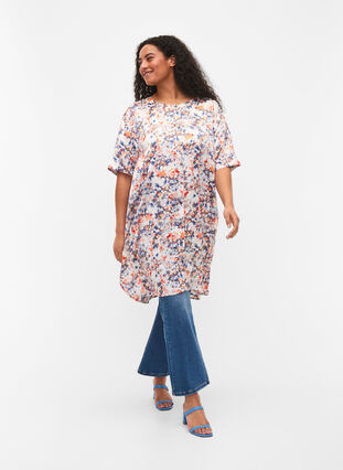 Zizzi Skjortekjole med mønster og knappelukning, B.White graphic AOP, Model image number 2