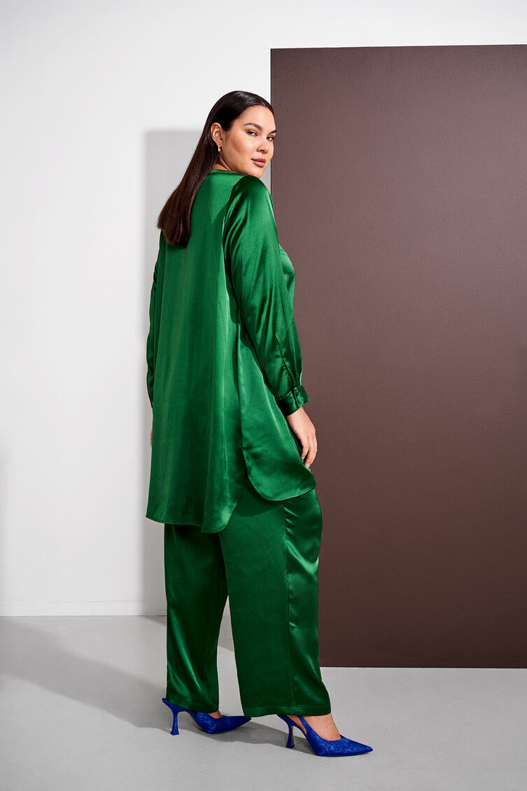 Elegant oversized, , Model