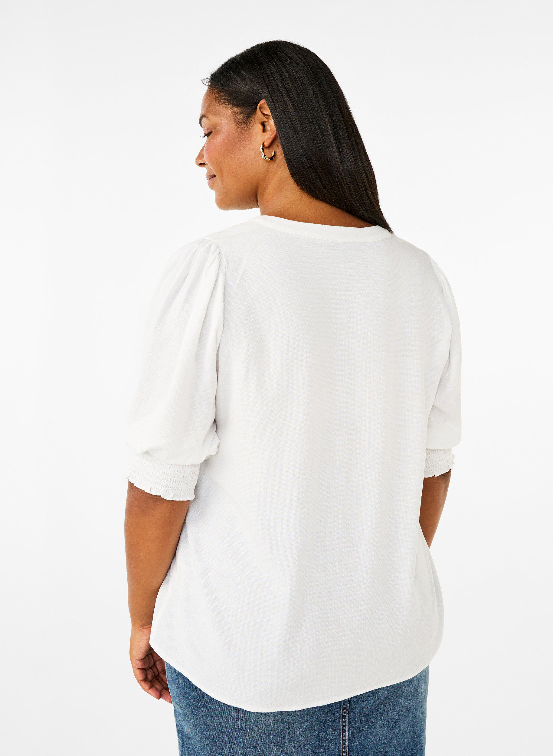 Zizzi Viskosebluse med vaffels&oslash;m og rysjedetaljer, Bright White, Model image number 1