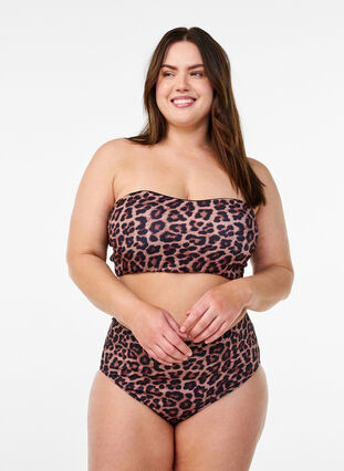 Zizzi Leopardmønstret bandeau bikinitopp, Beige, Model image number 1
