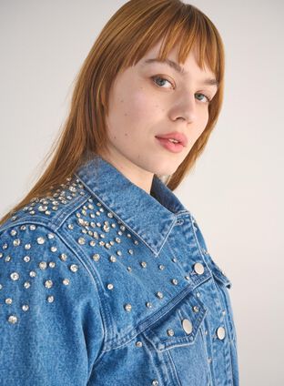 Zizzi Denimjakke med glitter, , Model