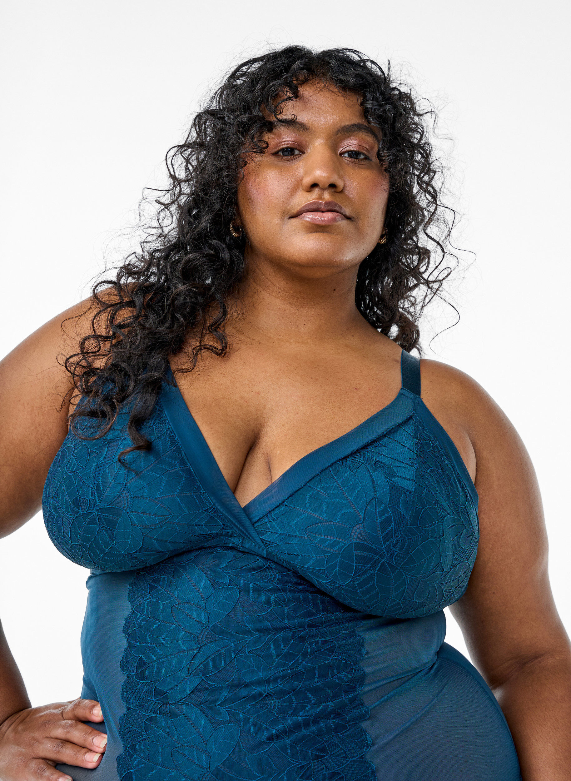 Zizzi Bodystocking med blonder og mesh, Bl&aring;, Model image number 2