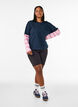 T-skjorte med en sporty lag-p&aring;-lag stil, Bl&aring;, Model image number 1
