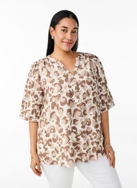 Bluse med leopardtrykk og halvlange ermer, Hvit Bluse med leopardtrykk og halvlange ermer, Hvit, Model