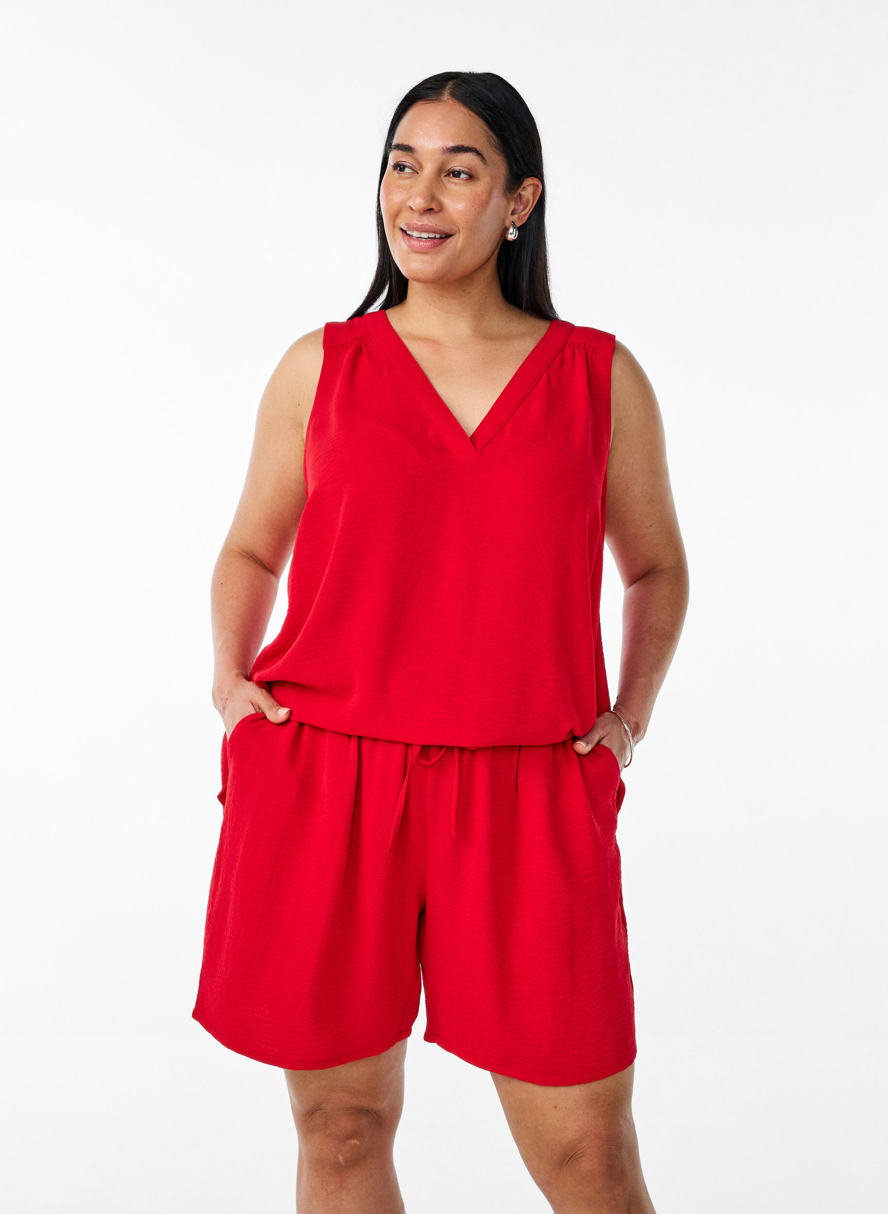 Shorts med lommer og elastisk linning, R&oslash;d, Model