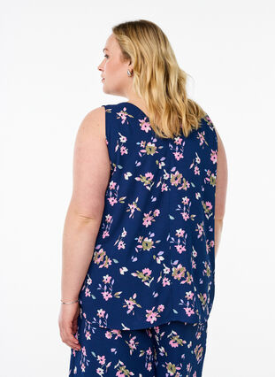 Zizzi Topp med trykk og V-hals, Blå, Model image number 2