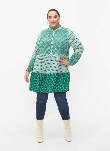 A-formet kjole med mønster og cutlines, Green AOP, Model image number 2