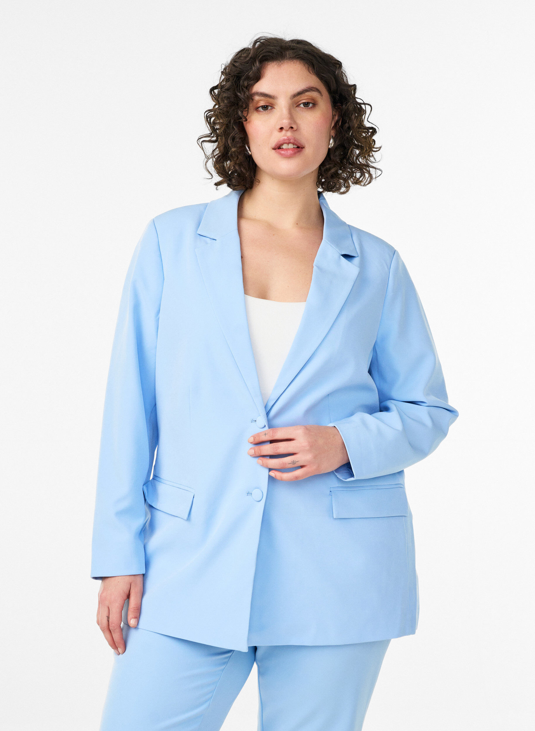 Klassisk blazer med knappelukking, Bl&aring;, Model