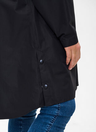 Regnjakke med lommer og hette, Black, Model image number 2