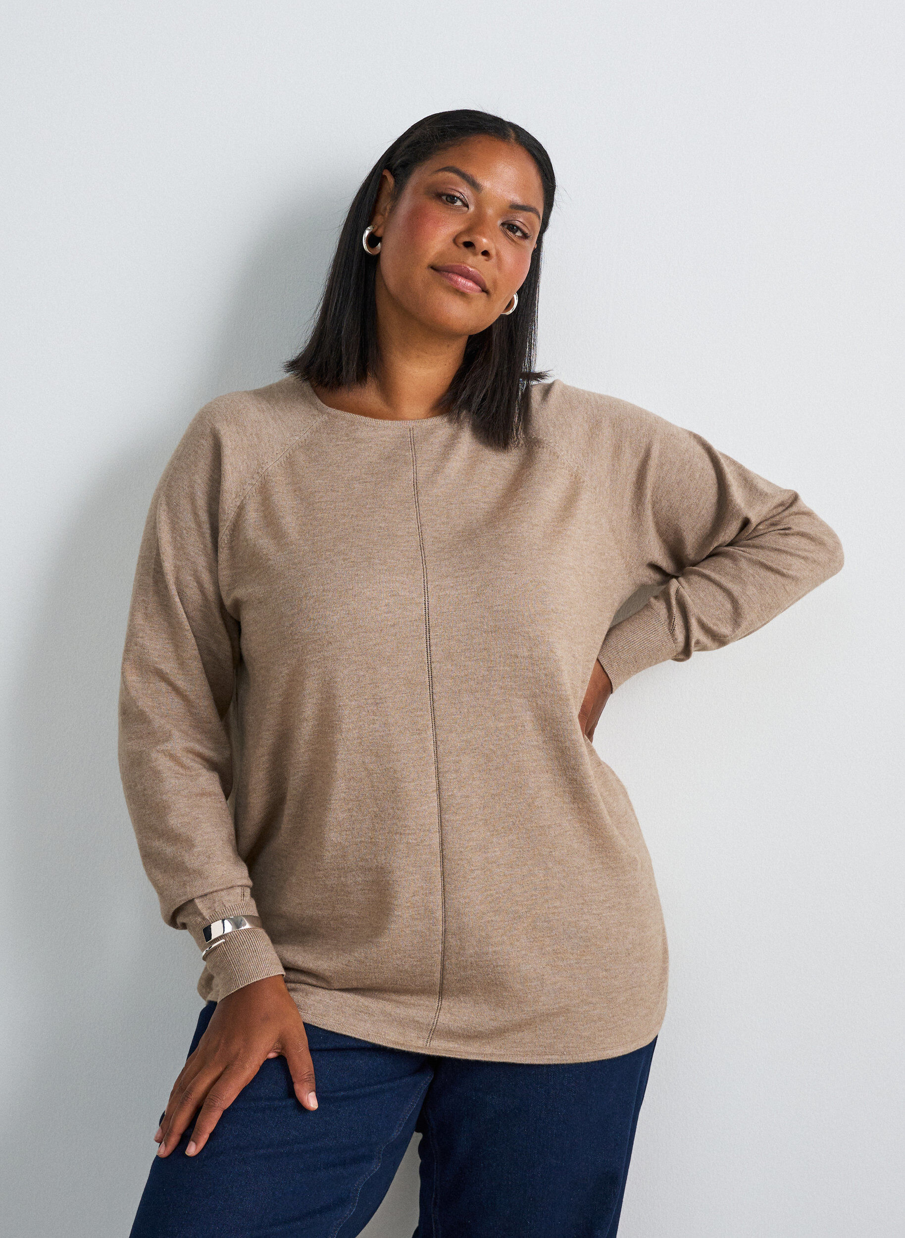 ZizziStrikket bluse med rund hals og strikket m&oslash;nster, Beige, Model image number 0