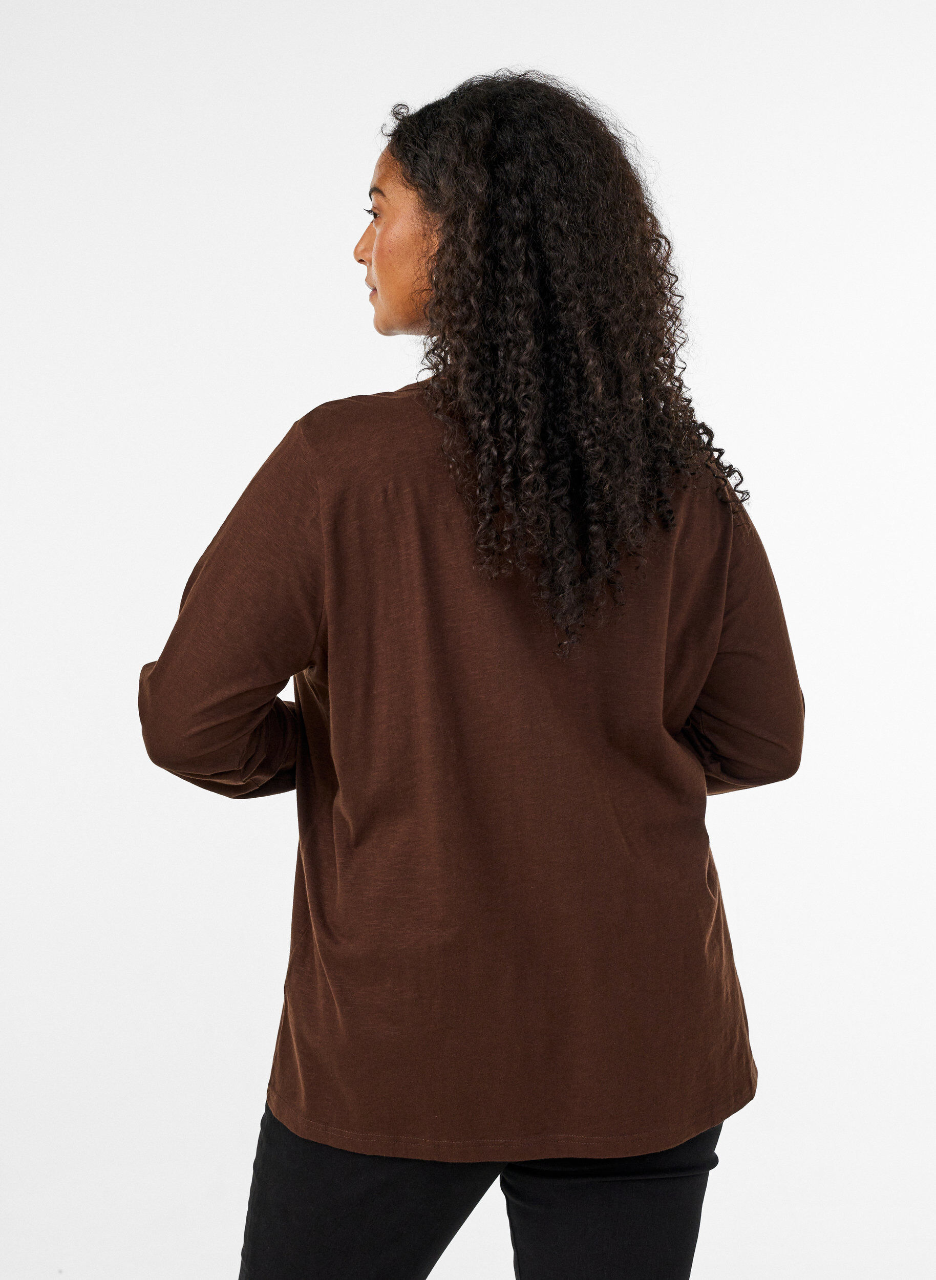 ZizziLangermet t-skjorte med V-hals og knapper, Brun, Model image number 2