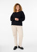 Langermet strikket bluse med et åpent mønster, Black, Model image number 2