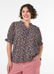 Bluse i blomstrete viskose med korte ermer og smokkdetaljer, Bl&aring;, Model image number 0