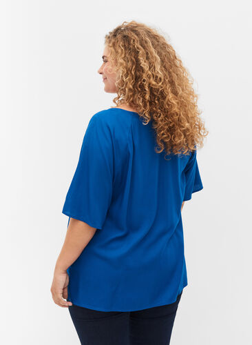 Kortermet viskosebluse med snøredetaljer, Classic Blue, Model image number 1