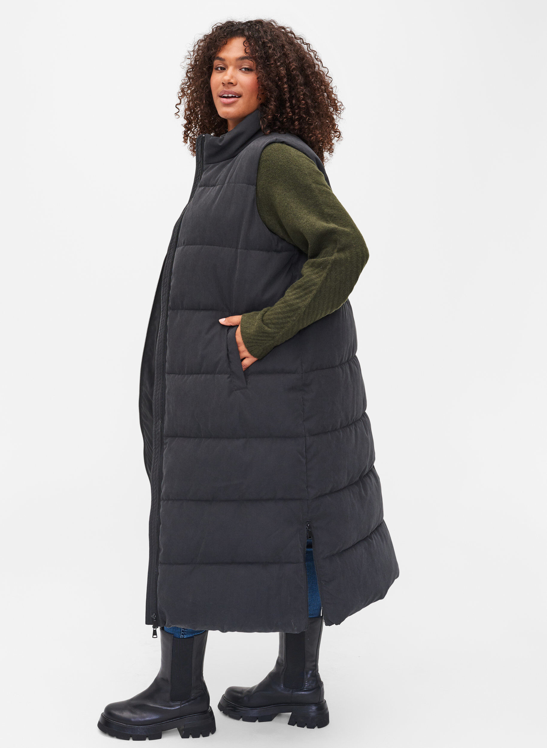 Zizzi Lang vest med h&oslash;y krage og lommer, Black, Model image number 1