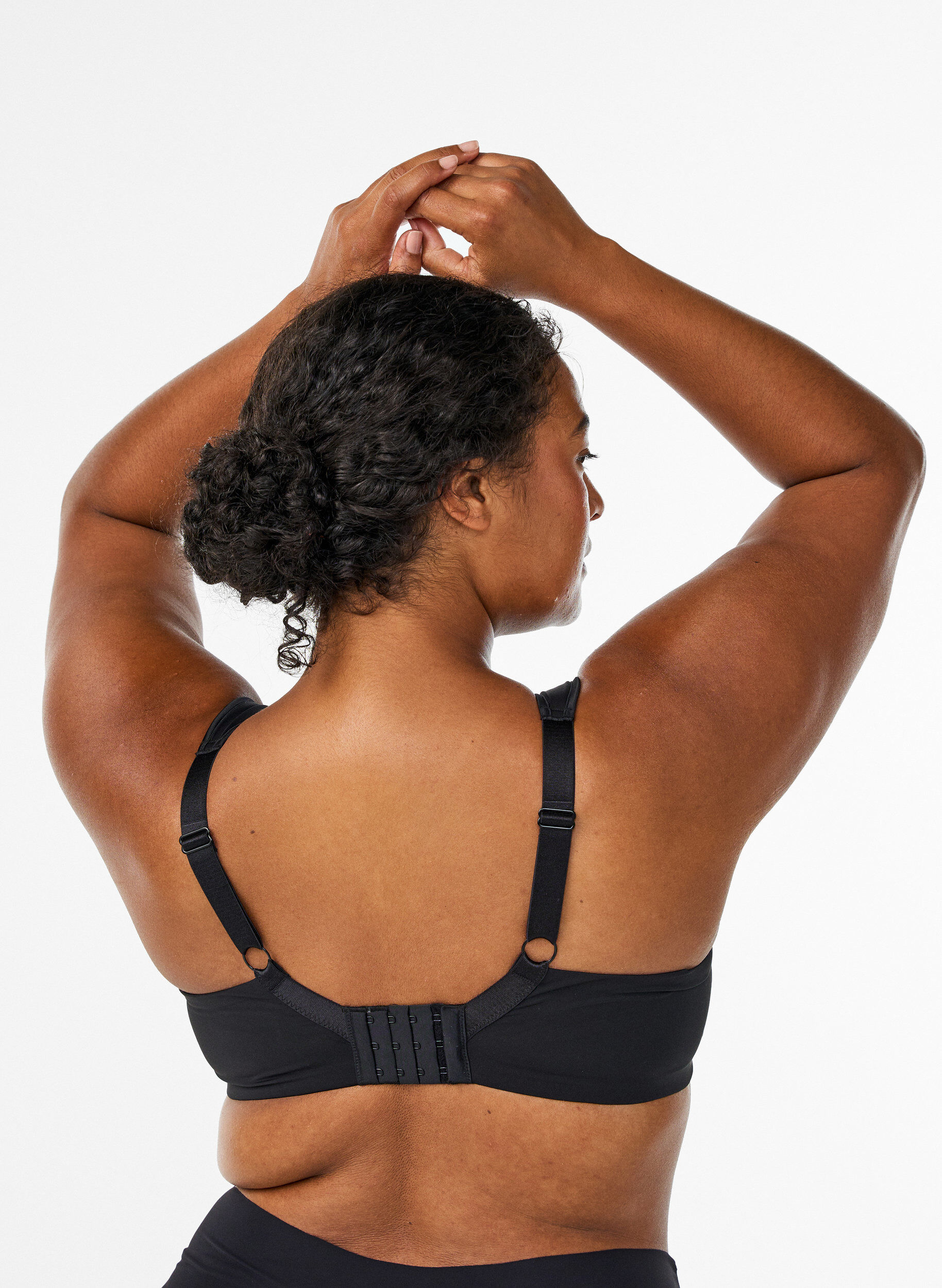 Zizzi Minimizer-BH med polstrede stropper, Svart, Model image number 2