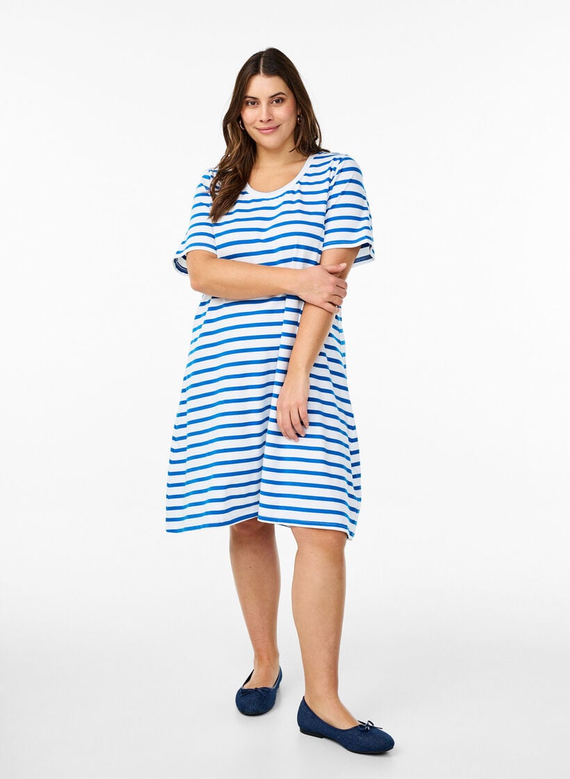 Stripete jerseykjole med korte ermer, Blå, Model image number 0