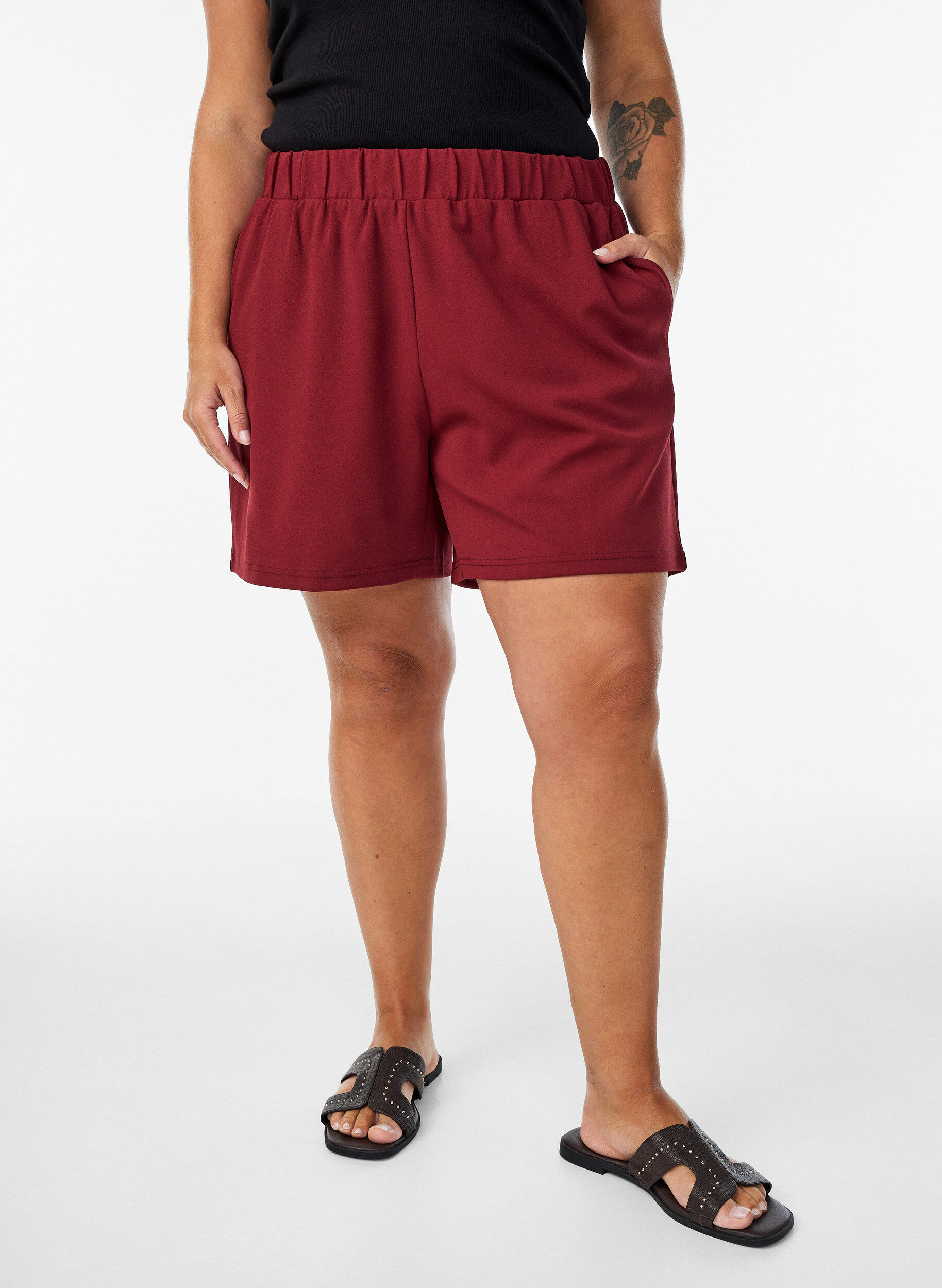 ZizziL&oslash;stsittende shorts med lommer, M&oslash;rk Bordeaux, Model image number 3
