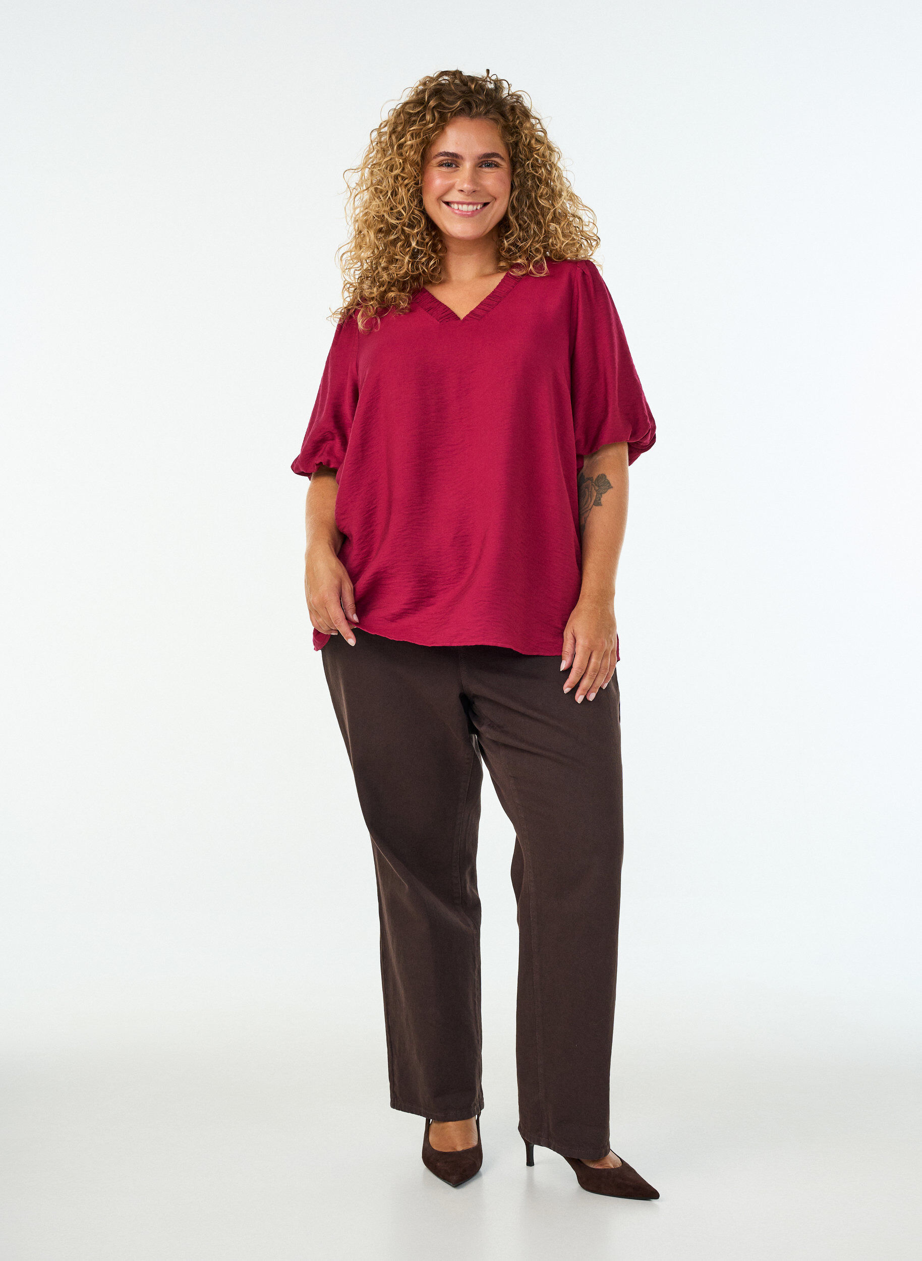 ZizziBluse med ballongermer og V-hals, R&oslash;d, Model image number 1