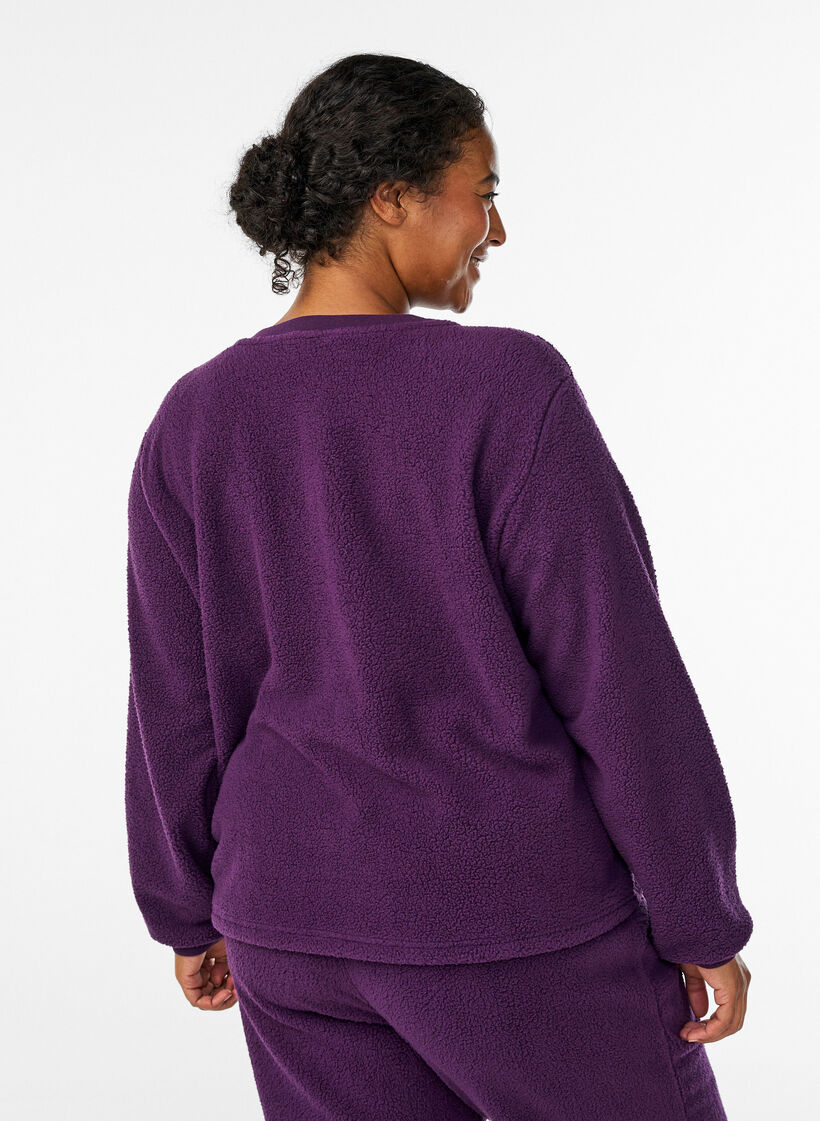 Myk genser i teddy-fleece, Lilla, Model image number 2