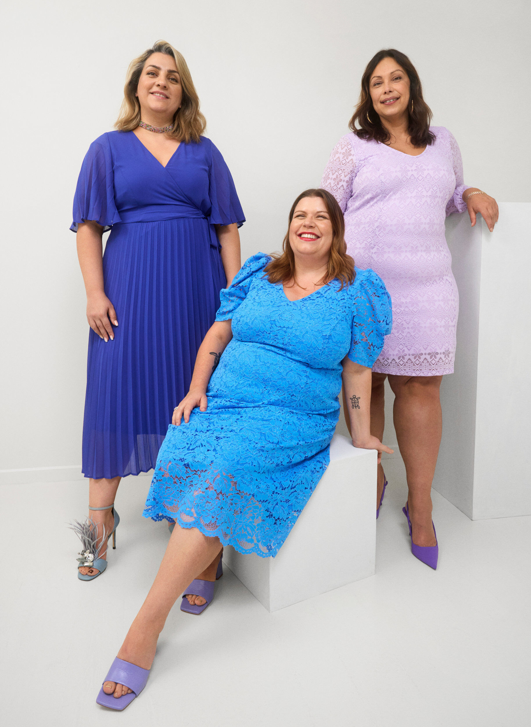 Zizzi Midikjole med pliss&eacute; og korte ermer, Clematis Blue, Image image number 0