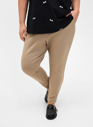 Korte bukser med lommer, Silver Mink, Model image number 2