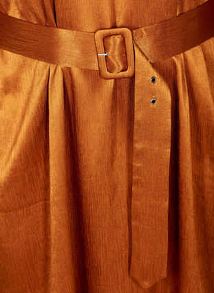 Skinnende kjole med belte og puffermer, Buckthorn Brown, Packshot image number 3