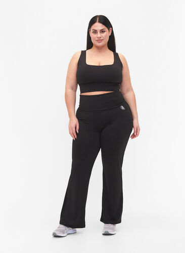 Sports-BH med firkantet utringning, Black, Model image number 2