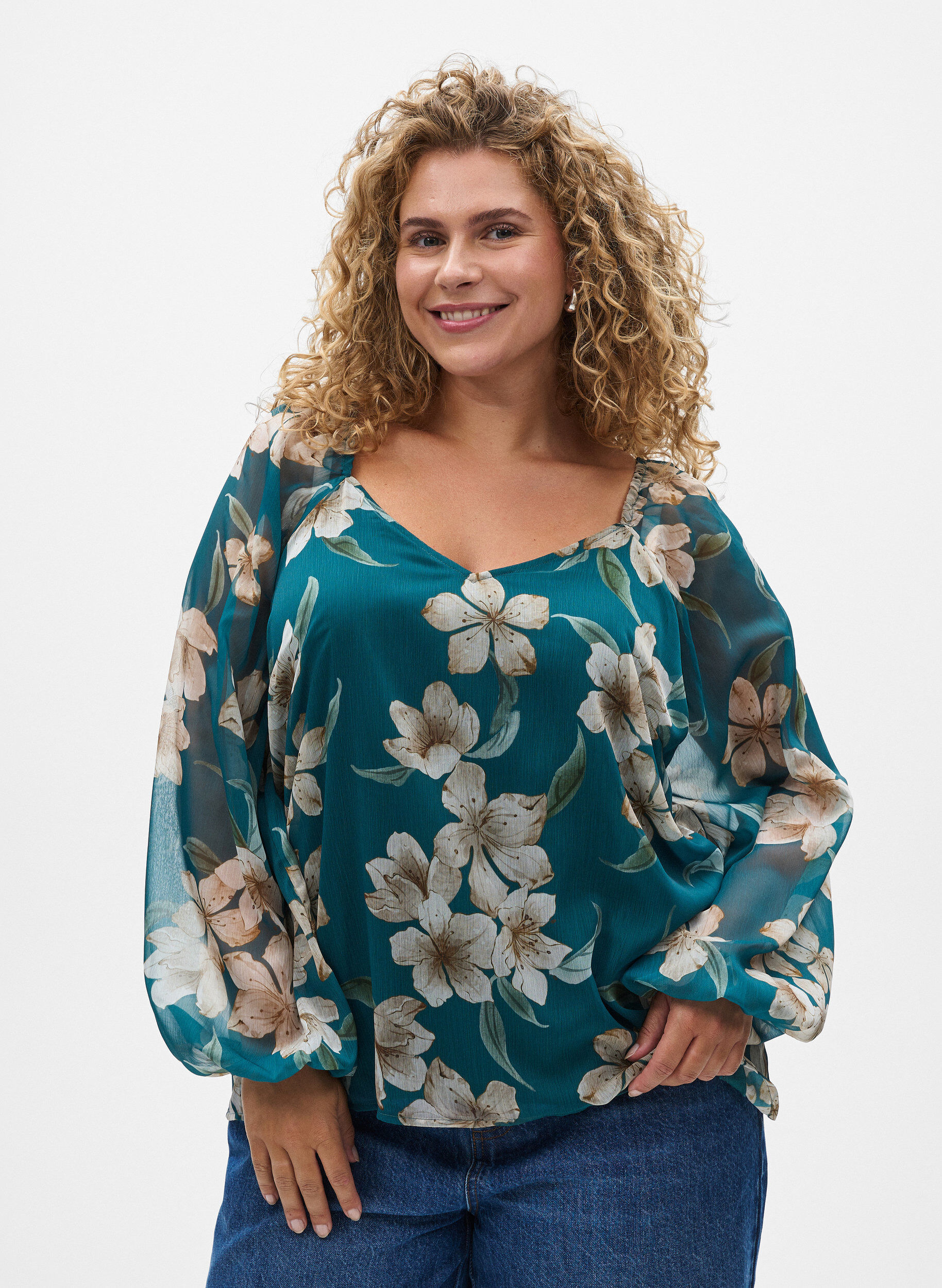 Zizzi Chiffonbluse med blomstertrykk og lange ermer, Gr&oslash;nn, Model image number 0