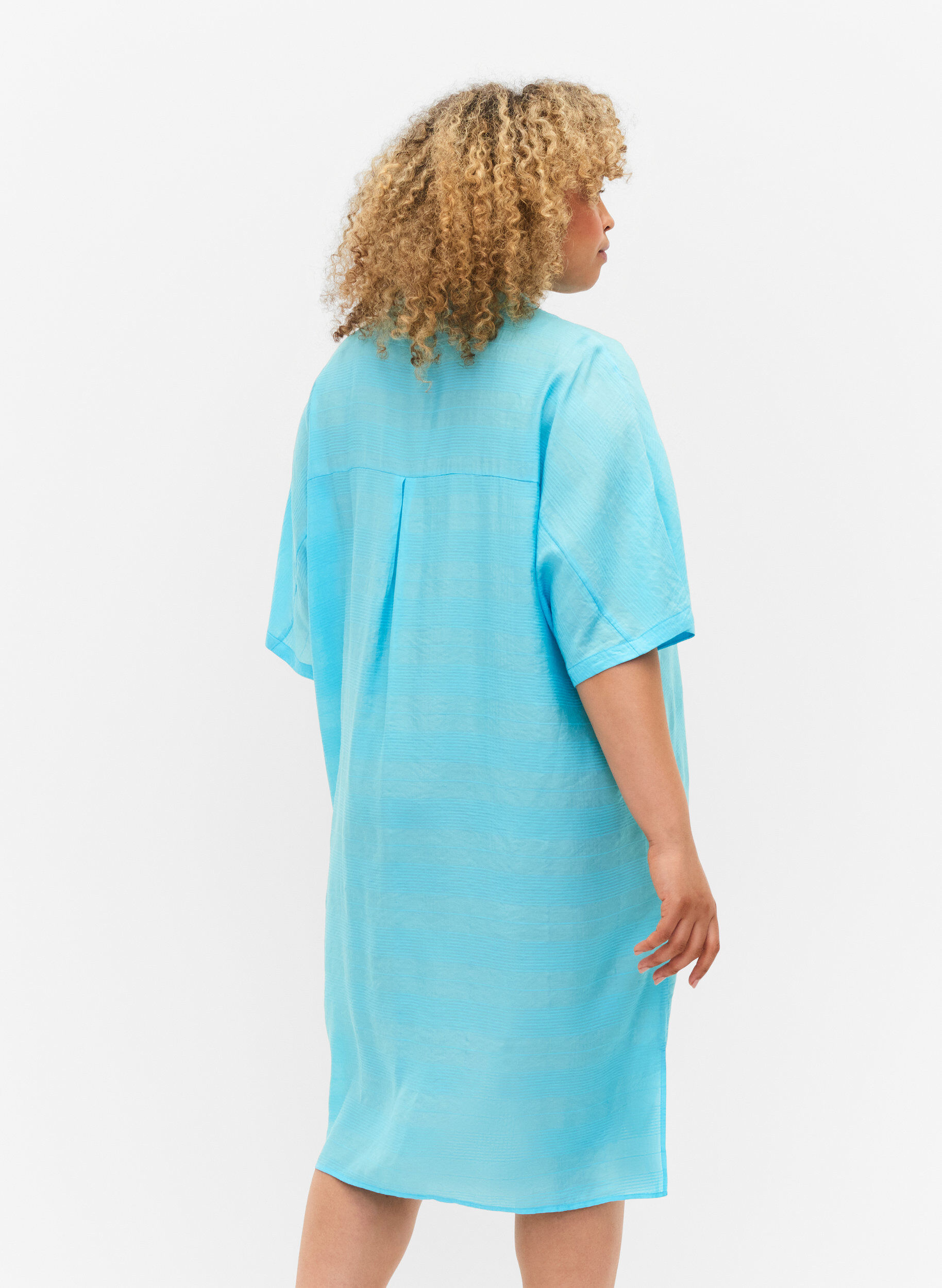 Zizzi Lang skjorte av viskose med struktur, Bachelor Button, Model image number 1