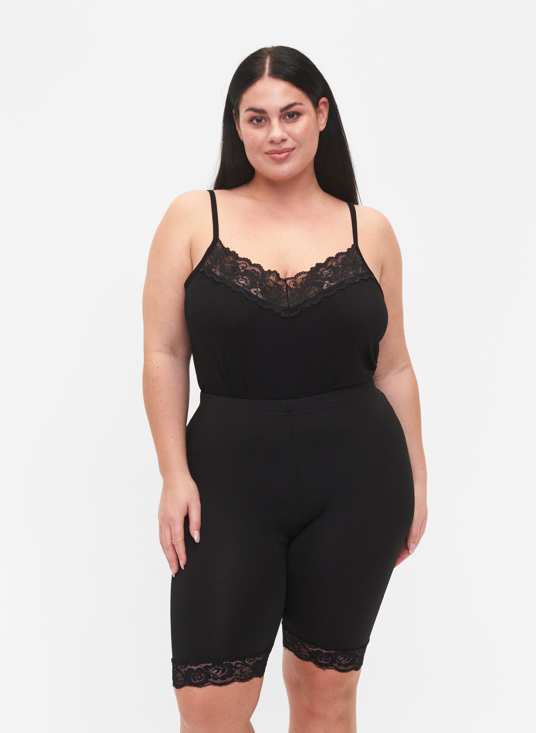 Zizzi Sykkelshorts med blondekant, 2 stk., Black / Black, Model image number 0