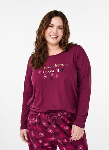 Zizzi Nattskjorte i bomull med teksttrykk, Rød, Model image number 0