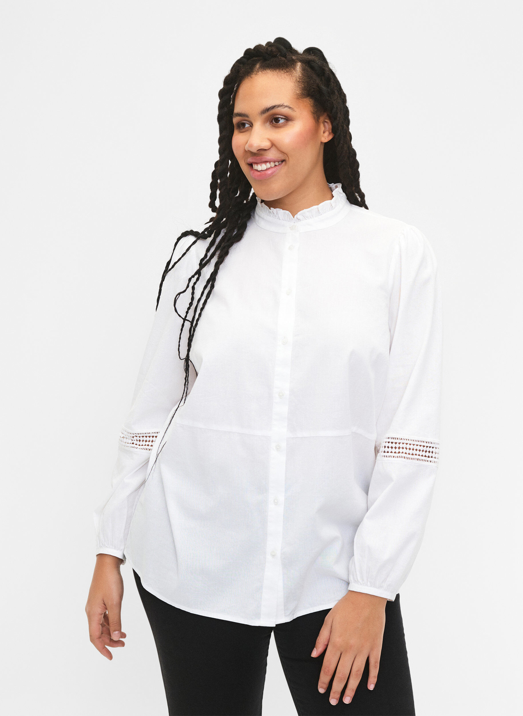 Zizzi Skjortebluse med volang krage og heklet b&aring;nd, Bright White, Model image number 0