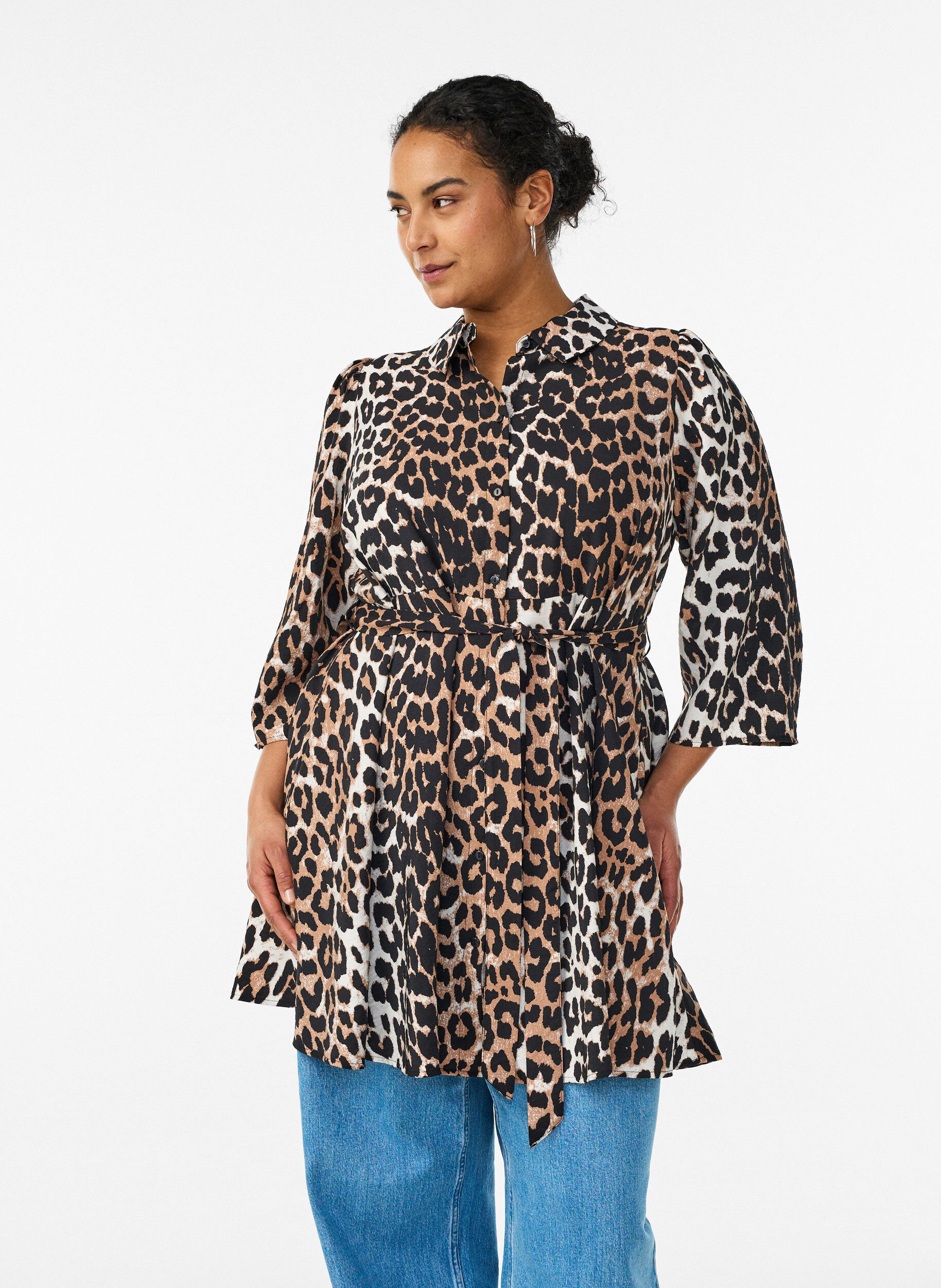 Zizzi Patterned tunic with a tie-belt and 3/4 sleeves, Brown, Model image number 0