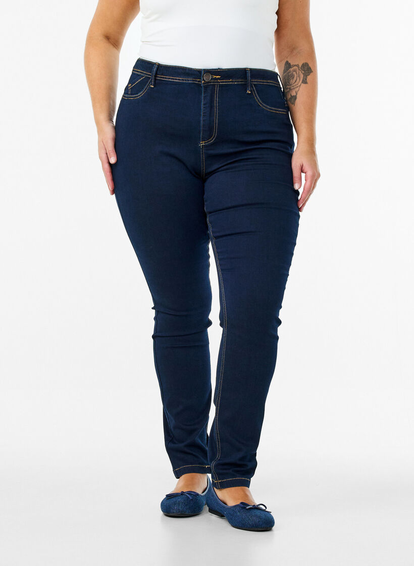 Super slim Amy jeans med høy midje, Blå, Model image number 2