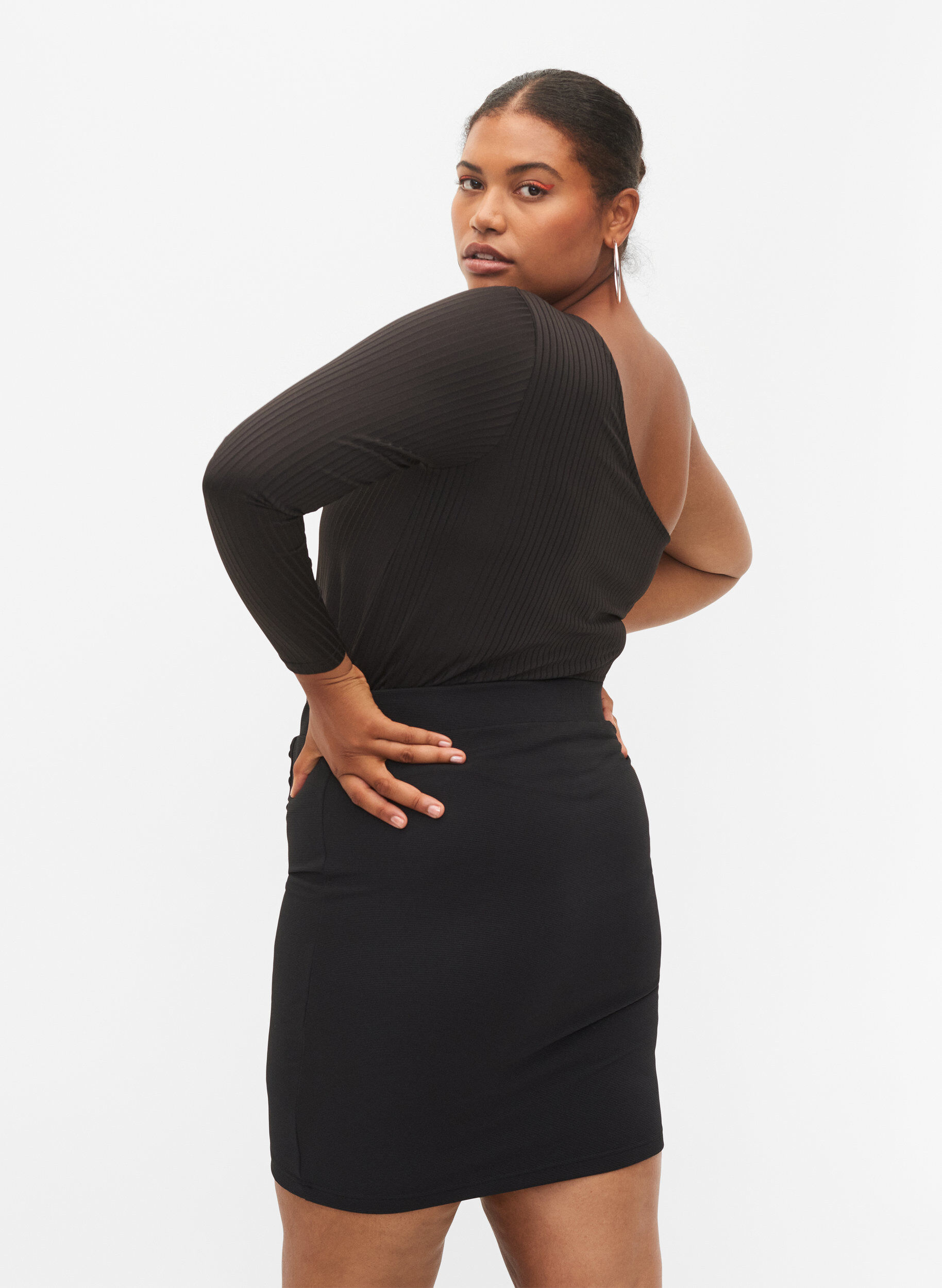 Zizzi One-shoulder bluse, Black, Model image number 1