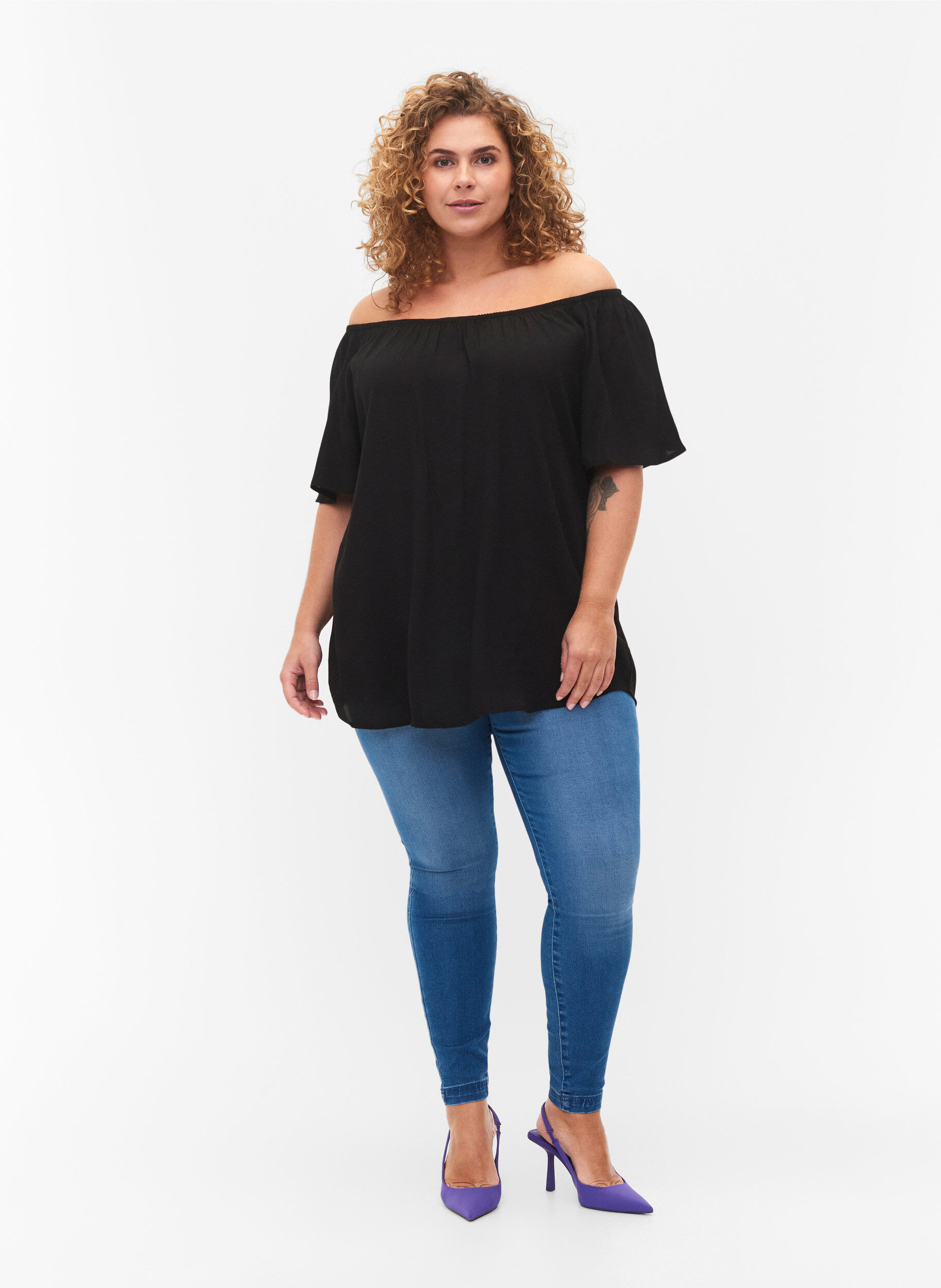 Zizzi Stripete viskosebluse med korte ermer, Black, Model image number 3